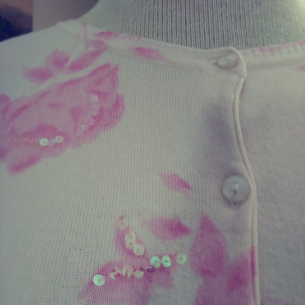 Cardigan - Picture 2 of 4